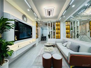 Rất hiếm! nhà đẹp phố văn cao 37m2*4t, 30m ra phố, 70m ra cung thể thao quần ngựa, gần hồ tây
