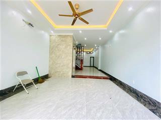 Bán nhà ngõ 612 lạc long quân 77m2, 5 tầng, 7 pkk, thang máy, ô tô, sát công viên nước, lotte mall