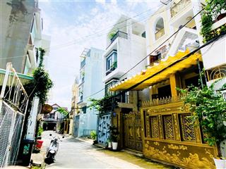 Siêu phẩm! nhà đẹp vị trí trung tâm  4 tầng gần vincom thủ đức  p. linh chiểu  dt 57,5m2  8.9tỷ