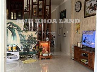 Bán nhà góc 2 mặt tiền  gần vincom thủ đức  p. linh trung  giá 8,5 tỷ