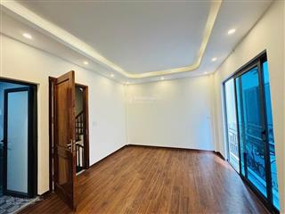 Bán gấp nhà 5 tầng  30m² chỉ có 4,1 tỷ đồng mai hà đông 0924 736 ***