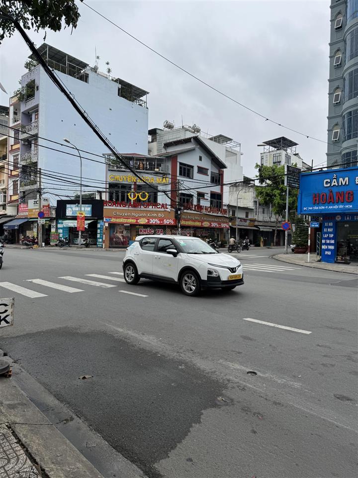 Giảm 1 tỷ bán mt tân sơn p12 gv 8x21,5m vuông vức đang là dãy trọ cấp 4 giá 25.5 tỷ tl