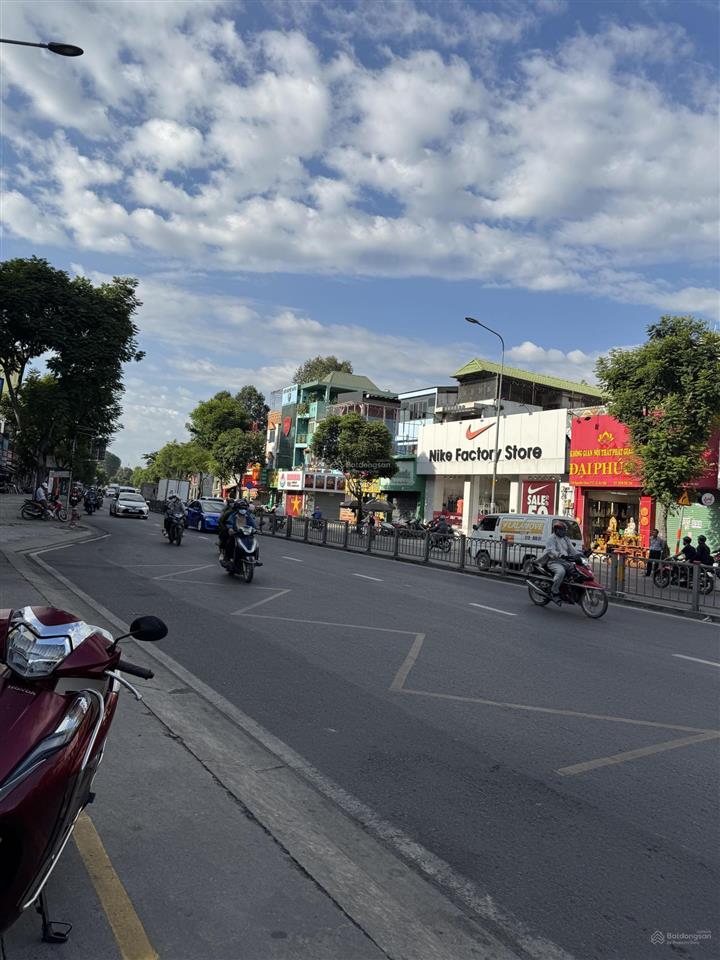 Hàng hiếm, mặt tiền phan văn trị p7 gv, 4.2x25m trệt, 1 lầu đang cho thuê 35tr giá bán 19.7tỷ tl