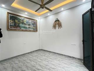 Bán nhà di trạch  nhà mới, 4 tầng rộng rãi, an ninh tốt, đường thông thoáng