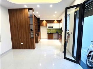Bán nhà lạc long quân  34m chỉ 8,5 tỷ