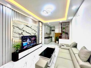 Hiếm! nhà đẹp cầu giấy ngõ rộng công năng đỉnh tiện ích ngập tràn