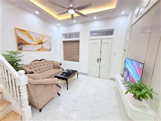 Nhà đẹp thái thịnh 33m gần phố sát các trường học 7,15 tỷ