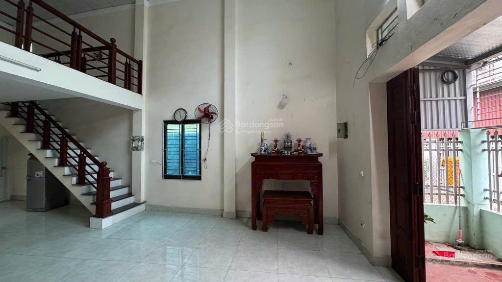 Bán 80m2 nhà 1,5 tầng nhà dân xây thường lệ, đại thịnh  gần phố  ô tô đỗ cửa