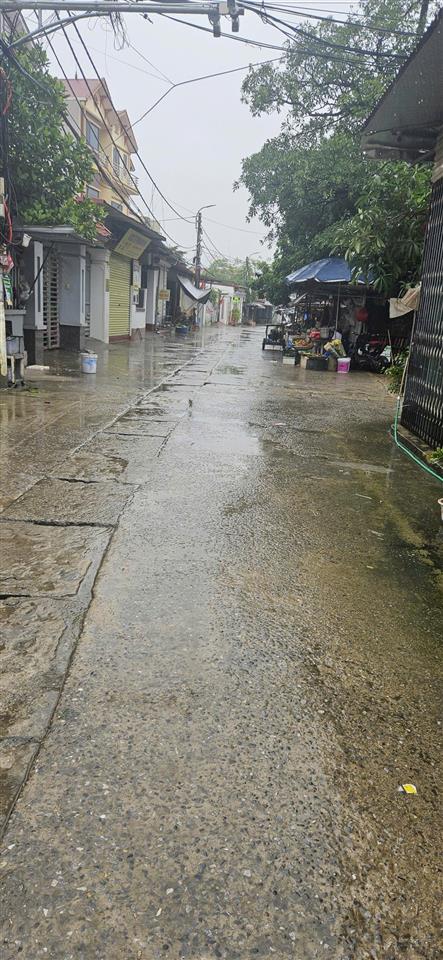 Bán 80m2 nhà 1,5 tầng nhà dân xây thường lệ, đại thịnh  gần phố  ô tô đỗ cửa