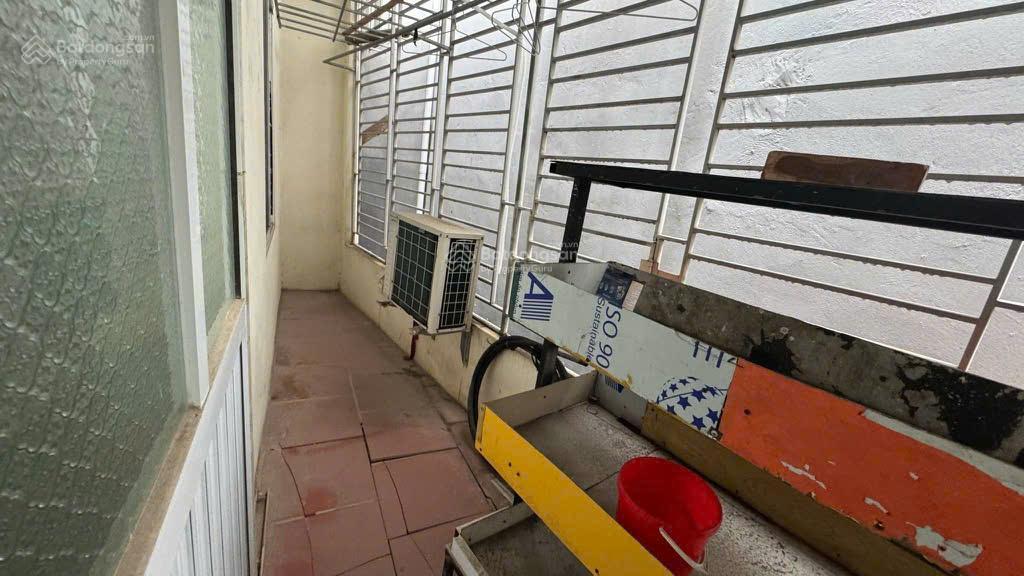 Bán 80m2 nhà 1,5 tầng nhà dân xây thường lệ, đại thịnh  gần phố  ô tô đỗ cửa