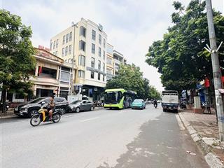Bán nhà giá đất ngô xuân quảng  tt trâu quỳ vị trí trung tâm 42m x 3 tầng ô tô thông khu 31 ha