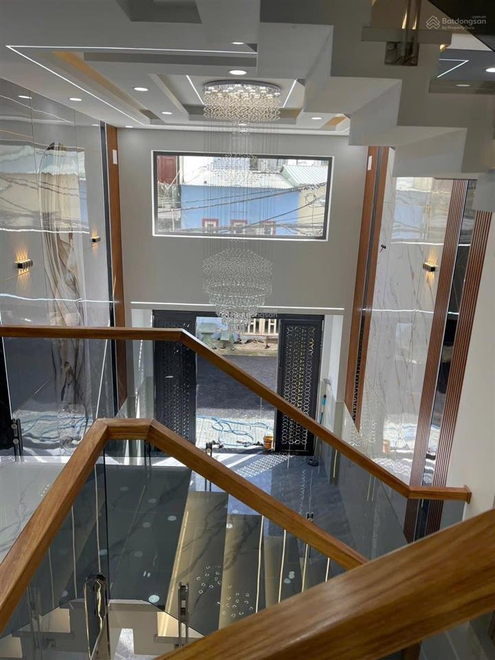 Bán nhà riêng tại trung mỹ tây 19, 8,65 tỷ, 71,7m2, giá ưu đãi