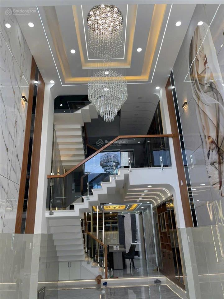 Bán nhà riêng tại trung mỹ tây 19, 8,65 tỷ, 71,7m2, giá ưu đãi