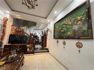 8,4 tỷ nhà 3 tầng hiệp bình phước, tp thủ đức  hxh rộng 5m, đường số 9 cách ql 13 100m