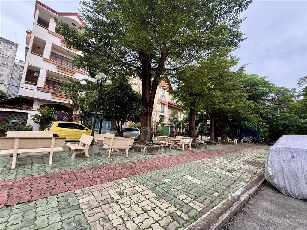 Đất ngang 5m, đối diện công viên, đường thông xe tải, ngay hoàng diệu 2, kdc khép kín