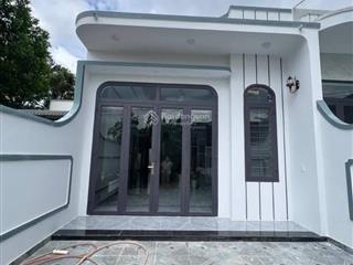 Chính chủ bán gấp nhà c4 100m2 gần chợ bình chánh sổ hồng riêng giá 780tr