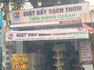 Chính chủ bán cắt lỗ 300tr nhà đang cho thuê giá 12tr/1th ngay trung tâm bình chánh