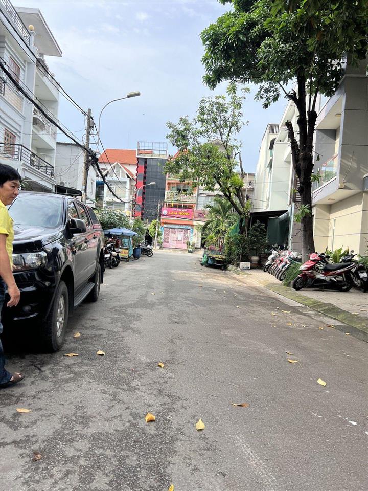 Chủ gấp bán mặt tiền khu tên lửa  khu vip tân tạo bình tân  5 tầng  100 m2 ngang 5m