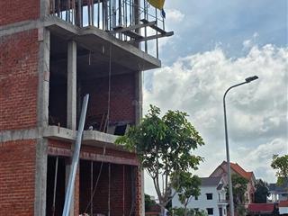 Chính chủ cần bán lại lô đất (100m2 giá 2 tỉ 050 tr ) trong khu dân cư tân phú trung