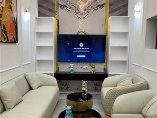 Bán nhà phố ngọc khánh  ba đình lô góc  5 tầng 4 ngủ  full nội thất  3 gác đỗ cửa