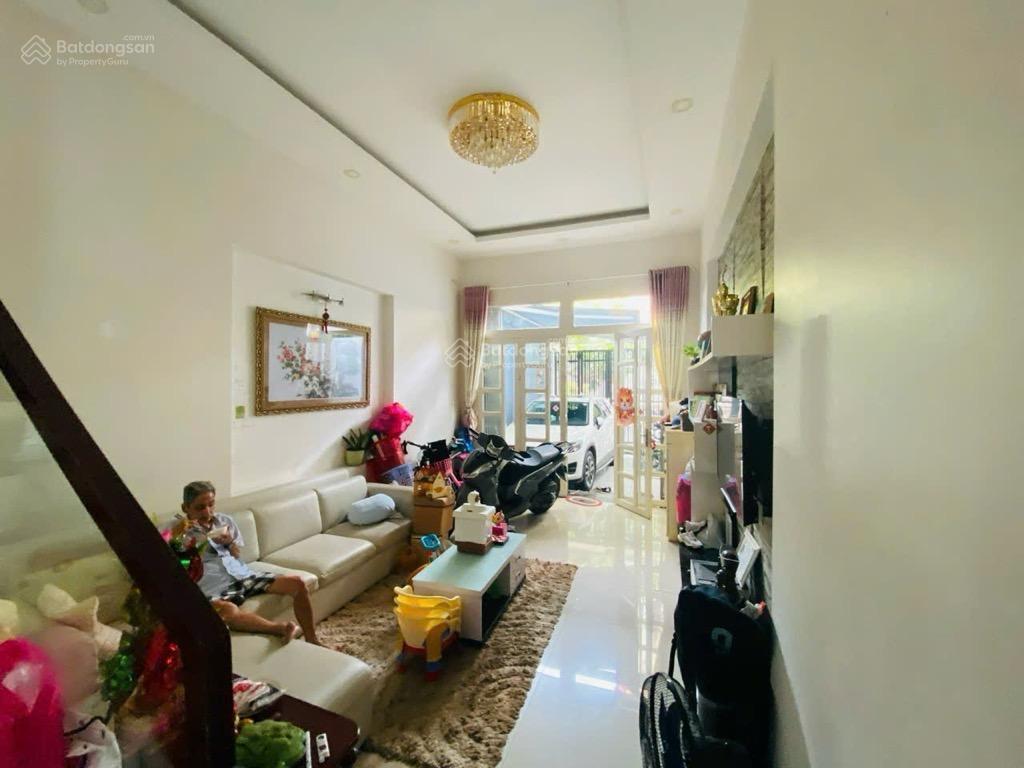 Bán nhà mặt tiền 4 tầng 96m2 trong kdc bình hưng, bình chánh giá nhỉnh 9 tỷ.