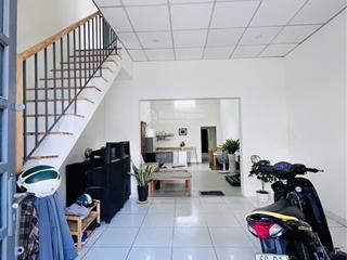 Bán nhà hẻm xe hơi phạm thế hiển p7 q8  93m2 ( 4.5m x 20m )  4pn 2wc  nhỉnh 4 tỷ.