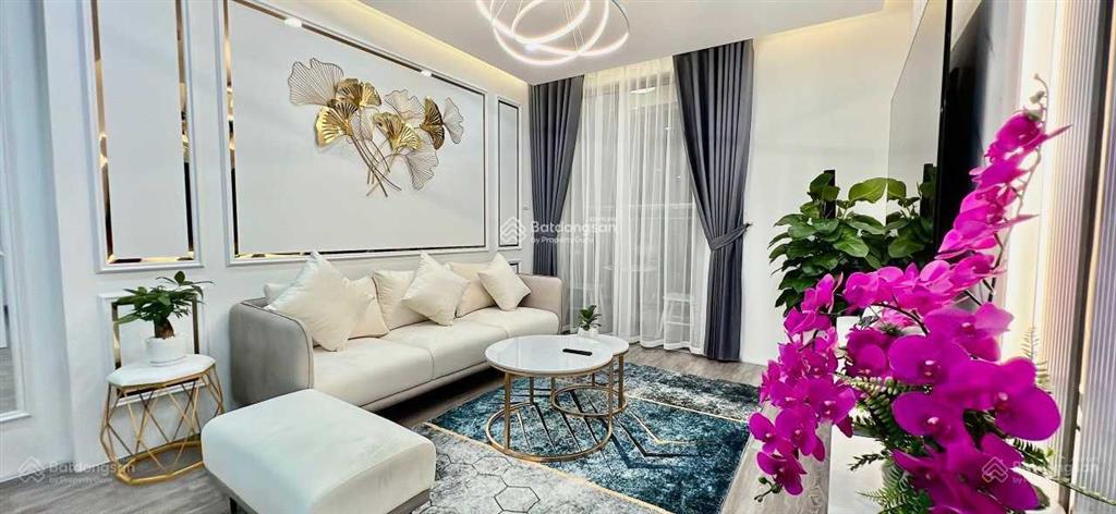 Bán 3pn 2wc với giá chỉ 5,55 tỷ 86m2 tầng trung full nội thất xịn đẹp siêu hót tại samsora premier