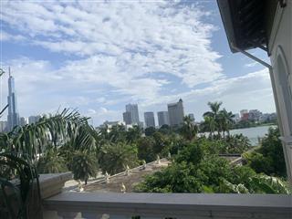 Chính chủ cho thuê villa 3 tầng, 6 ngủ đầy đủ sân vườn, bể bơi rộng rãi ở thảo điền, q2