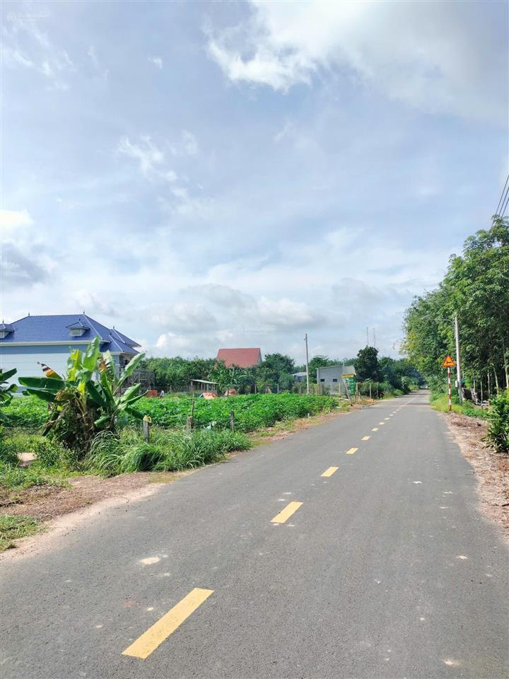 Bán lô đất sg sẵn thổ cư 469m2/685tr ngay hông trường cấp 2 sẵn sổ cách kcn 2km. gọi 0325 030 ***(vy)