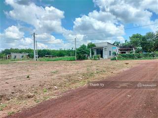 Bán đất vườn 1706m2 giá 860tr ngang 15m cách dh 507 đúng 200m, đường trước đất 8m dân hiện hữu.