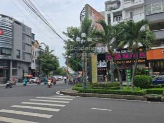 Ngộp bank tòa nhà mt khu phan xích longdt 8x18m ,hầm 5 tầng , hđt 150tr , giá 55 tỷ giảm còn 40 tỷ