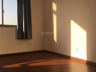 Thuê gấp trong tuần! 76m screc tower (2pn/2wc) chính chủ gửi 10tr!