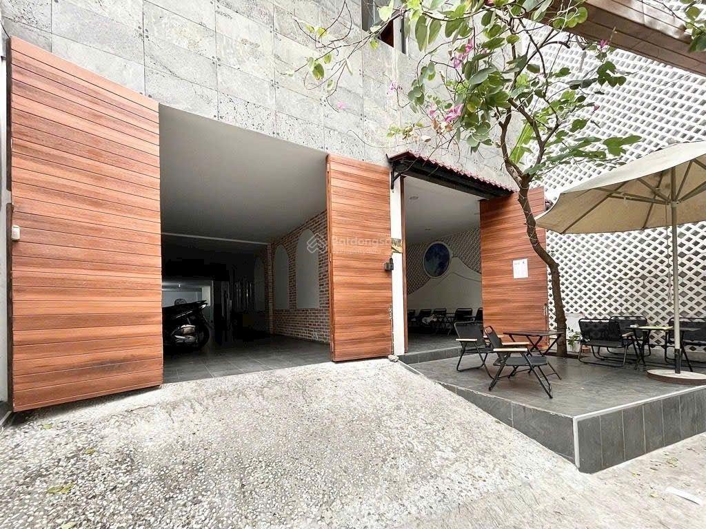 Gò vấp thống nhất ngang 8m dt 220m 6 tầng có thang máy giá 36.5 tỷ