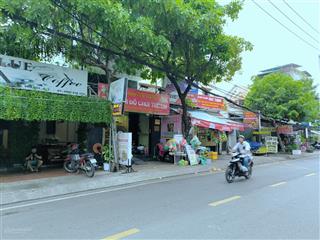 Nhà mặt tiền đường kinh doanh 20m ngay trung tâm quận 7, dt 5x19m vị trí buôn bán tốt