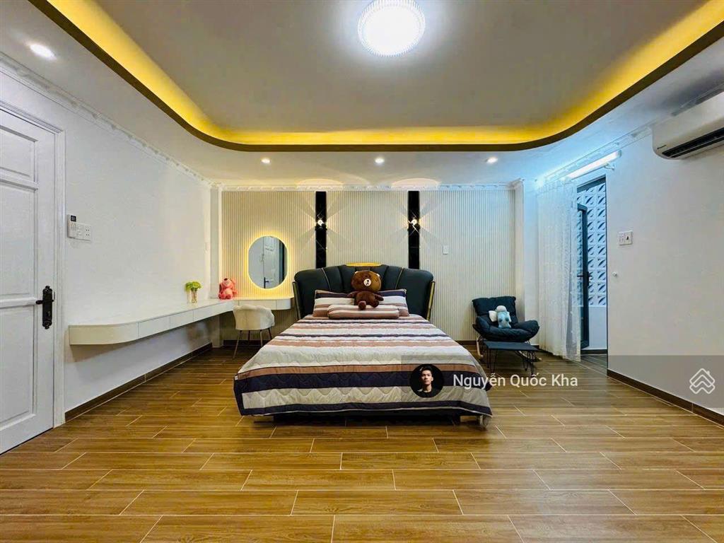 Nhà phố 3 lầu đường số tân quy  dt 4,5m x 13m giá 9,9 tỷ thương lượng