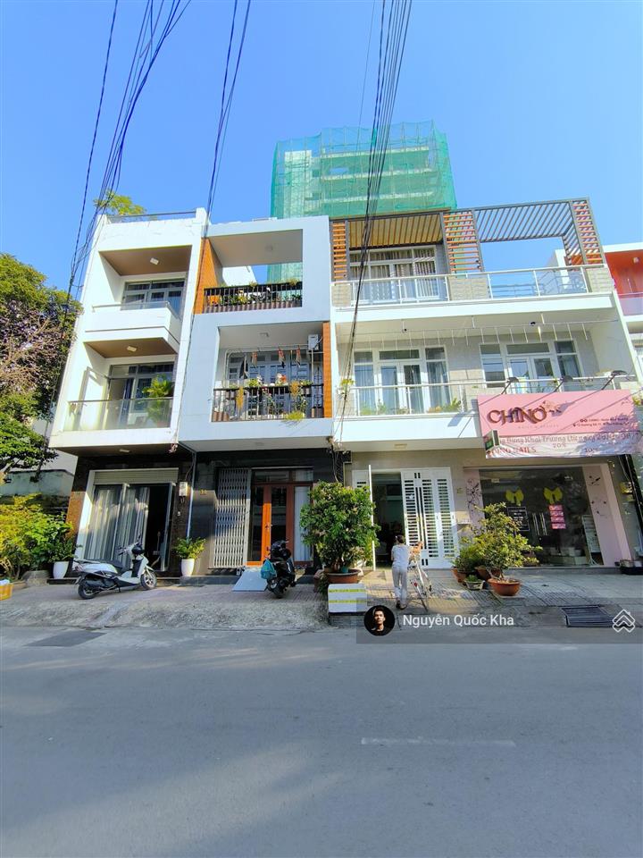 Nhà phố 3 lầu đường số tân quy  dt 4,5m x 13m giá 9,9 tỷ thương lượng