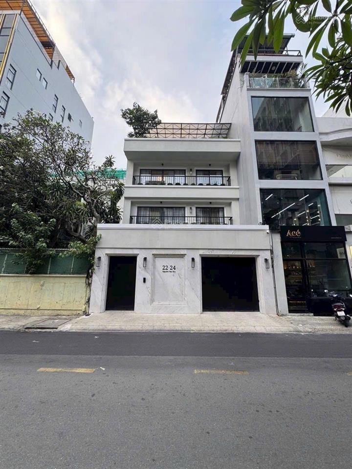 Bán nhà mặt tiền ngang 8m đường nguyễn văn thủ, quận 1, giá cực tốt, siêu vị trí