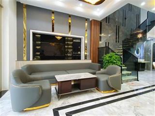 Bán nhà 3 tầng full nội thất sang trọng, đường phù đổng