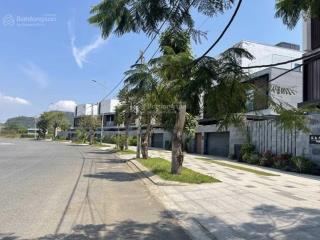 Bán đất mặt tiền khu phú mỹ an  ngũ hành sơn  đà nẵng. 367 m2, đường 7,5m vỉa hè 5m