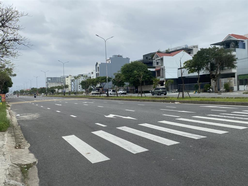 Bán lô góc 2 mặt tiền,nguyễn khắc viện  minh mạng, diện tích khủng 670 m2 ngũ hành sơn  đà nẵng.