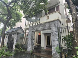 Bán biệt thự bt4 việt hưng, gần phố bùi thiện ngộ, kd, vp 243m2, mặt tiền 13m, giá 280tr/ m2
