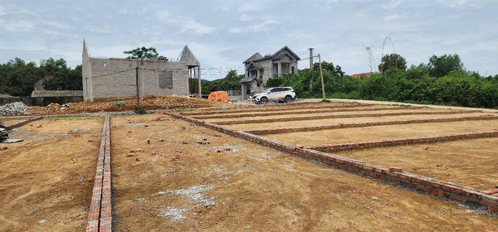 Chuyển nhượng đất nền tại ubnd xã an bình, lạc thủy, hòa bình