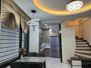 Vip nhất phố trần duy hưng  lô góc  có thang máy, full nội thất  40m2x5 tầng, 14.2 tỷ có tl