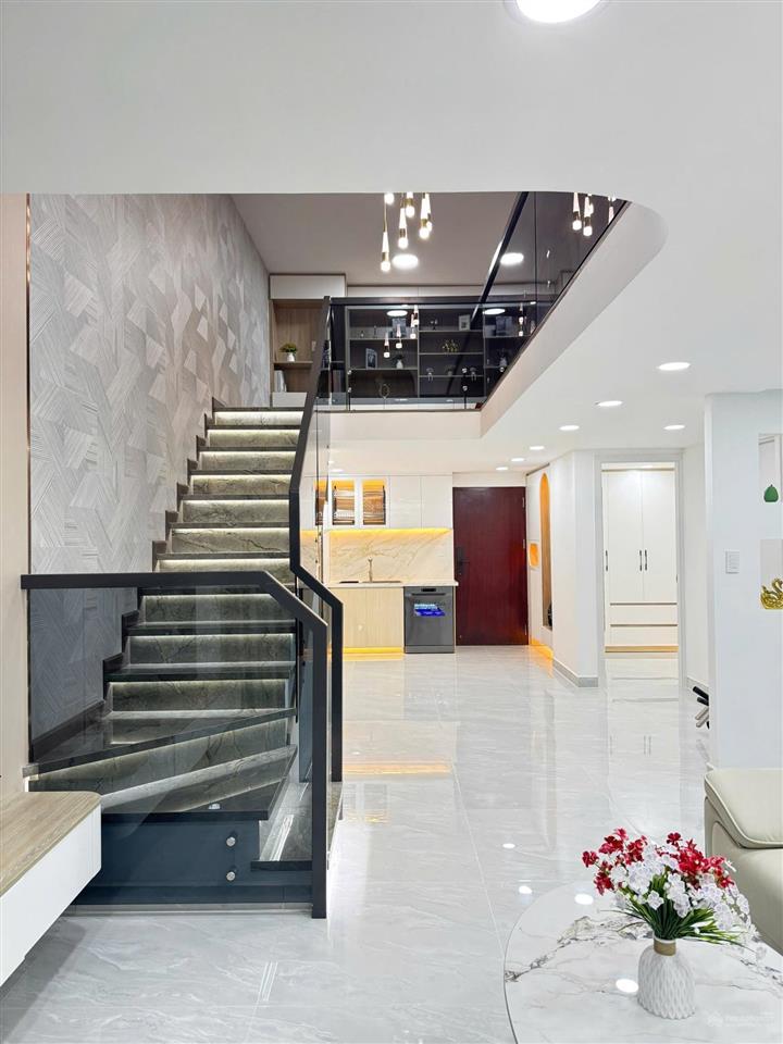 Bán căn hộ cc 110m2 tại sky garden i, 6,99 tỷ, tân phong, quận 7, hcm