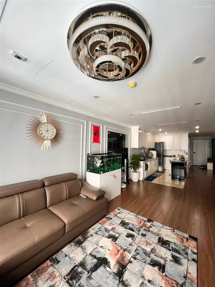 Bán chcc sunshine garden  hai bà trưng. dt 51m2 1pn 1wc. toà g2 cực đẹp