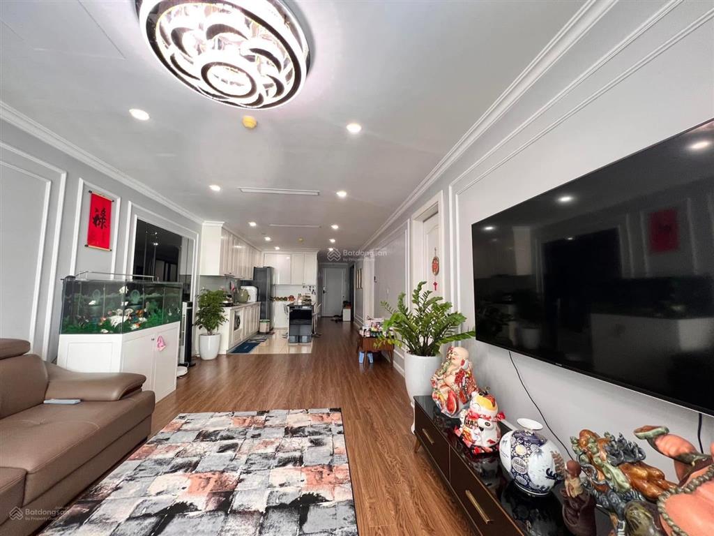 Bán chcc sunshine garden  hai bà trưng. dt 51m2 1pn 1wc. toà g2 cực đẹp