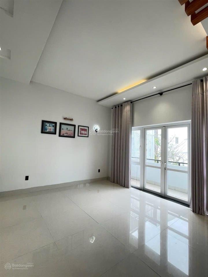 Biệt thự 3 tầng hiếm , đường dương bá trạce  lõi trung tâm hải châu, dòng tiền 45 tr/th