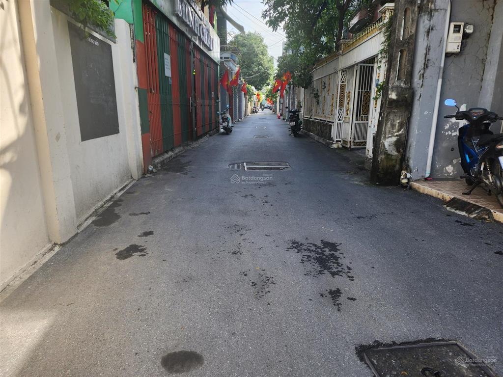 Nhà kiệt ô tô trưng nhị, vị trí đẹp