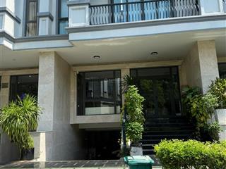 Bán nhà đẹp thủ đức, 1 hầm 4 tầng, đường 36, khu vạn phúc city, 7x20m, giá chỉ 29 tỷ