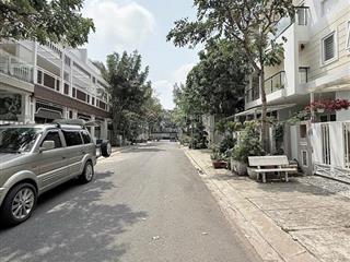 Bán biệt thự mega ruby, 3 tầng, 14x11m, 159m2, full nội thất cao cấp, chỉ 21 tỷ, quận 9, hcm